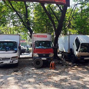 Armada Truk Perusahaan